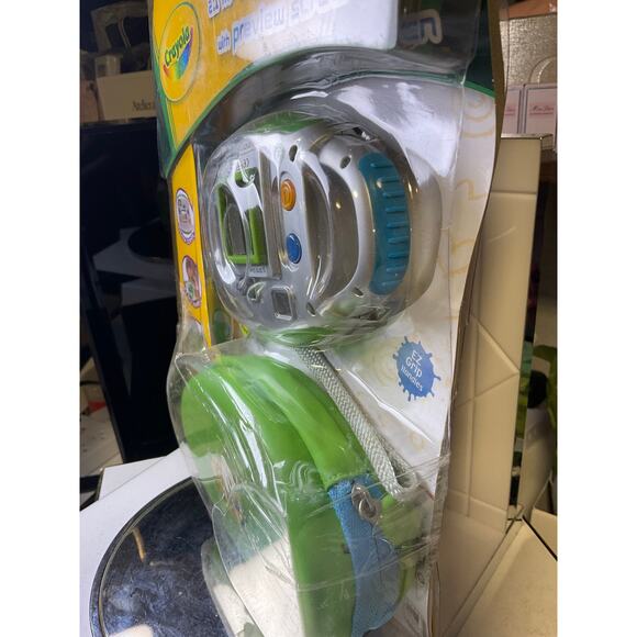 Crayola Kids Digital Camera 2.1 MP & Case - NEW open package - Picture 2 of 6